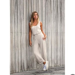 🆕 Vuori Falls Jumpsuit Romper in Suede Heather size S